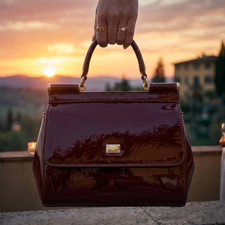 CHRISBELLA جلد لامع "حجم صغير"