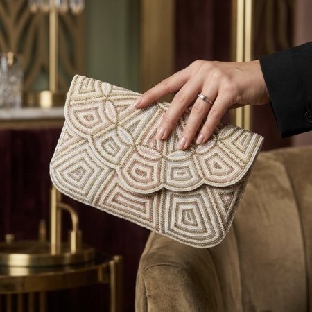 كلتش شَك يدوي