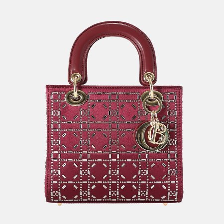 CHRISBELLA STRASS كريسبيلا ستراس